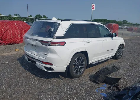 2022 Jeep Grand Cherokee Overland 4X4 z USA, uszkodzony, nr VIN 1C4RJHDGXN8576813